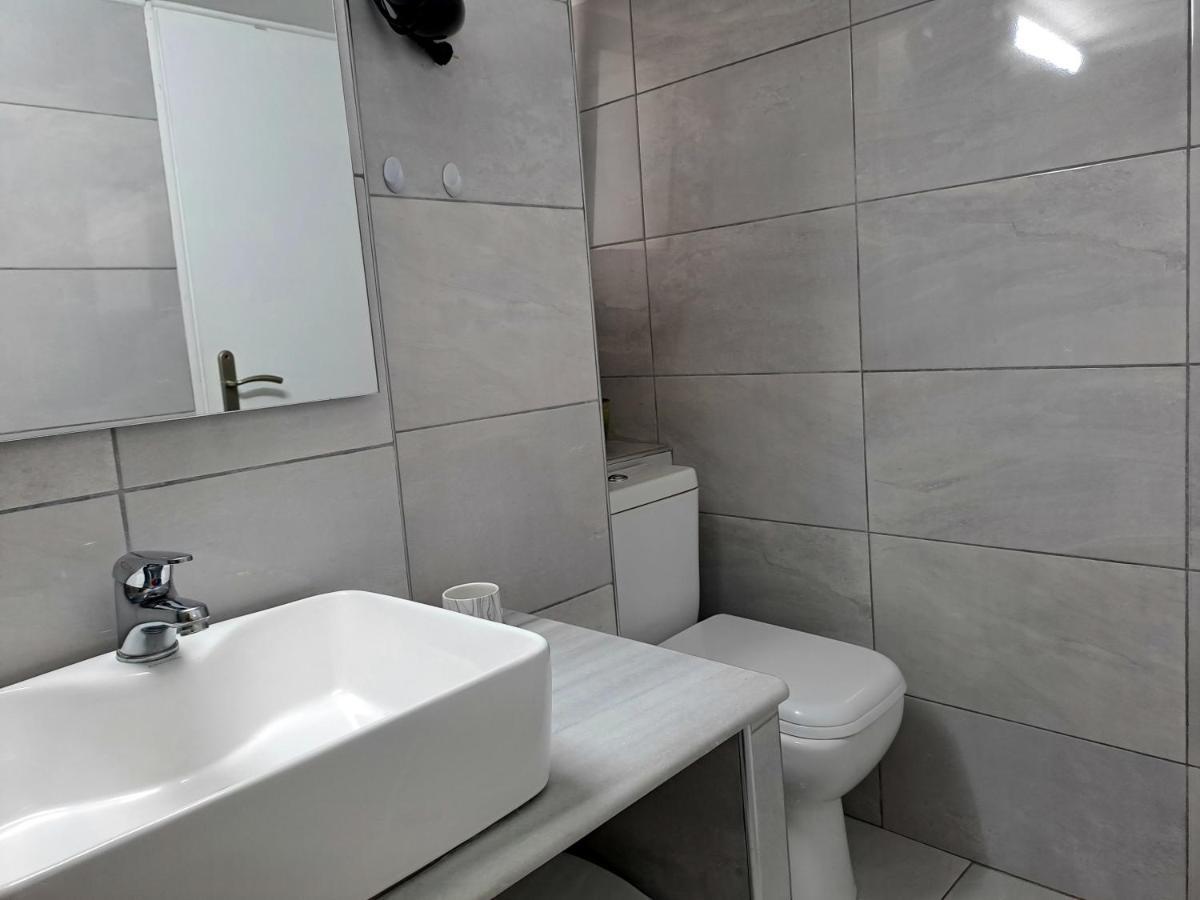 Cozy Apartment In Nea Palatia-Oropos Zewnętrze zdjęcie