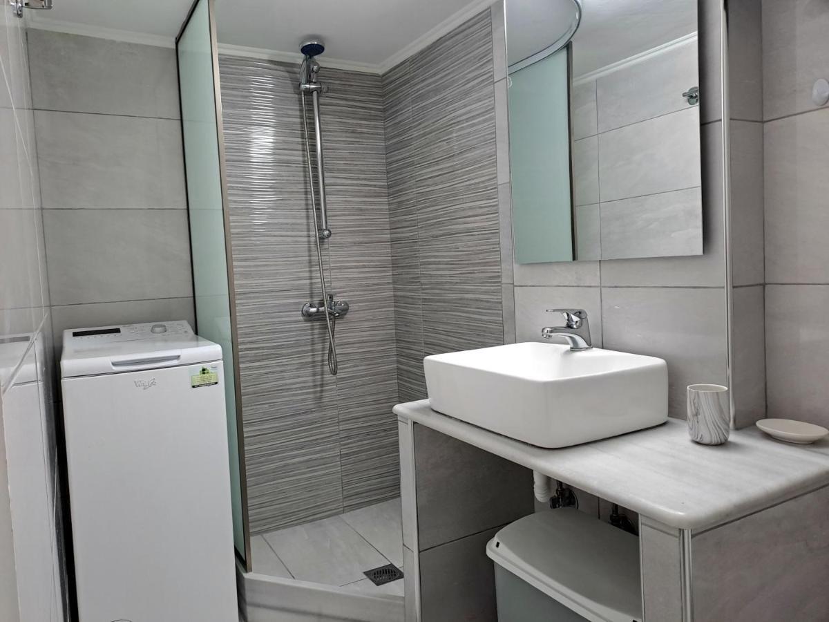 Cozy Apartment In Nea Palatia-Oropos Zewnętrze zdjęcie